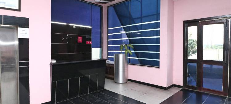 OYO 4754 中央点酒店(Spot on Hotel Center Point)图片