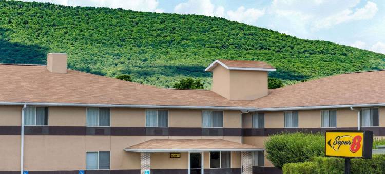 伯恩汉姆-刘易斯敦速8酒店(Super 8 by Wyndham Burnham/Lewistown)图片