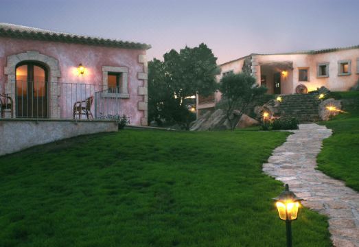 Tenuta Pilastru Country Resort & Spa Hotel Overview