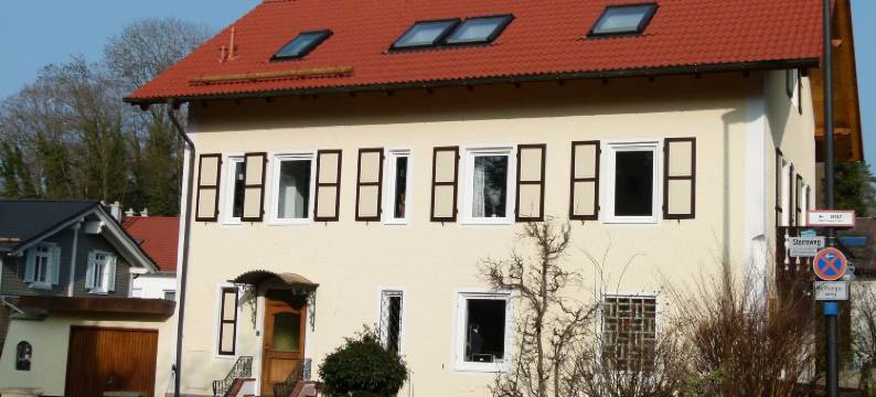 施坦贝尔格湖公寓(LakeStarnberg Apartments)图片