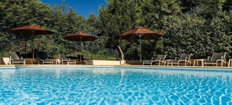 德拉图尔庄园酒店及餐厅(Hôtel Restaurant du Château de la Tour)图片