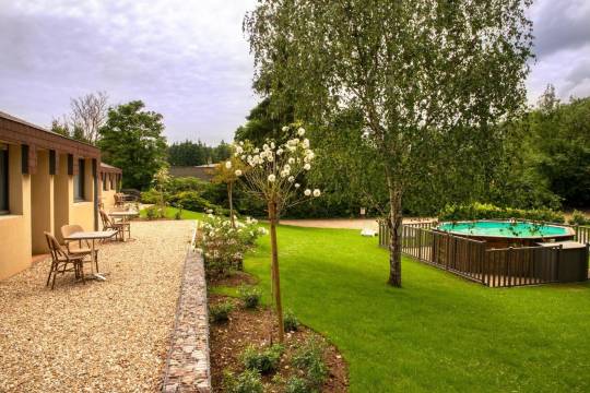 银狮与皮革酒店(Logis Hôtel Restaurant du Lion d'Argent Et des Tanneries)