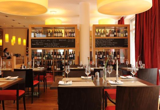 Park-Hotel HübnerHotel Overview