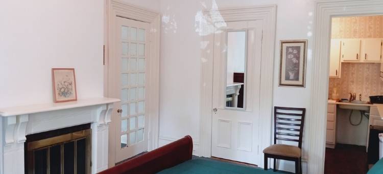 AFFORDABLE SUITE IN MINI MANION NEAR PUBLIC TRANSPORTATION AND SHOPPING DISTRIC图片