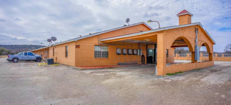 OYO行政旅馆 矿泉井 US-180(Executive Inn by OYO Mineral Wells US-180)图片