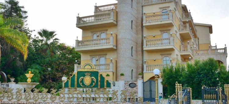 西伦尼亚游艇酒店(Hellenia Yachting Hotel & Spa)图片