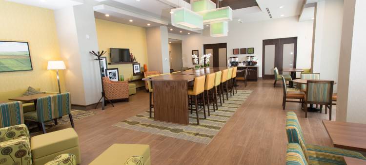 劳埃德明斯特希尔顿欢朋酒店(Hampton Inn by Hilton Lloydminster)图片