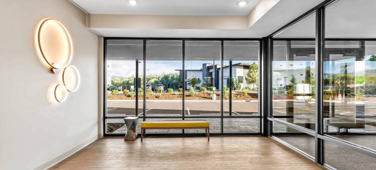 回声套房延长住宿里诺(Echo Suites Extended Stay by Wyndham Reno)图片