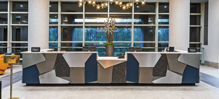 塔尔萨沃伦广场逸林酒店(DoubleTree by Hilton Tulsa - Warren Place)图片