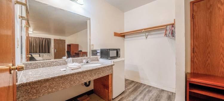 拉玛旅馆及房车公园酒店(Hotel O Rama Inn & RV Park)图片