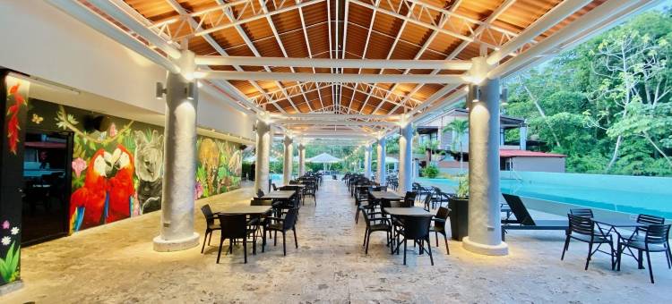 顶峰雨淋高尔夫度假村(Summit Rainforest & Golf Resort)图片