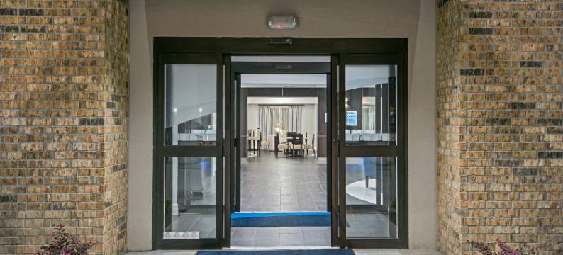 智选假日套房酒店休斯顿洲际ARPT(Holiday Inn Express & Suites HOUSTON NORTH - IAH AREA by IHG)图片