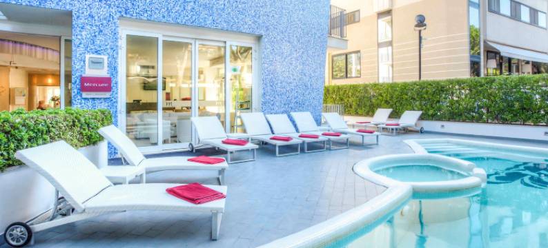 里米尼郎格梅尔美居酒店(Mercure Rimini Lungomare)图片