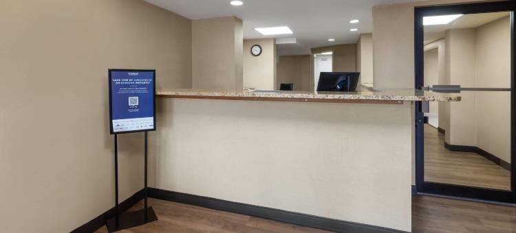 邓弗里斯匡蒂科戴斯酒店(Days Inn by Wyndham Dumfries Quantico)图片