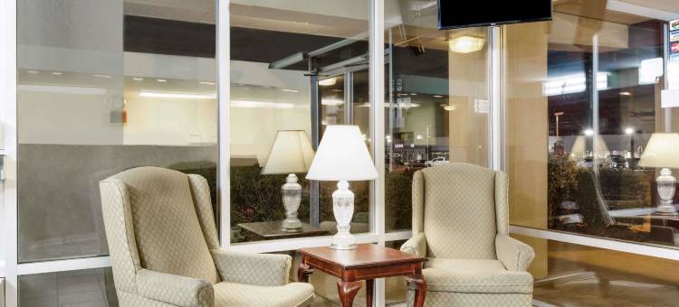 慕斯克尔浅滩温德姆戴斯酒店(Days Inn by Wyndham Muscle Shoals Florence)图片