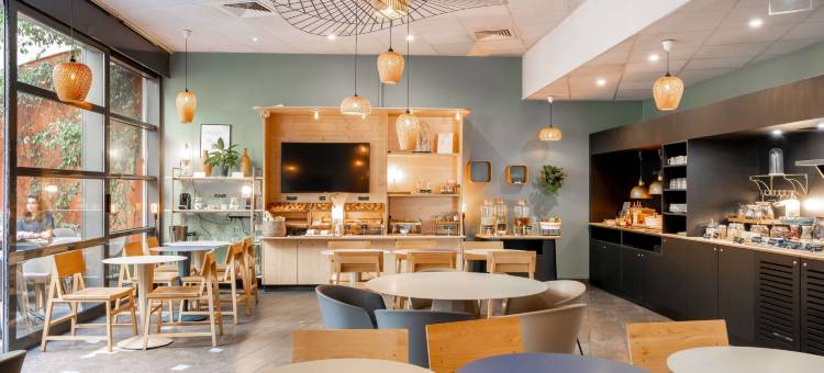 戛纳中心诺富特全套房酒店(Novotel Suites Cannes Centre)图片