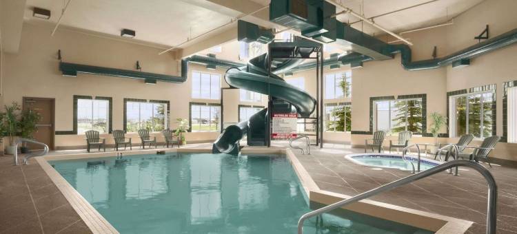 圣约翰堡速8酒店(Super 8 by Wyndham Fort St. John BC)图片