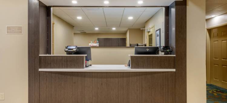 Candlewood Suites 迈尔斯堡萨尼贝尔网关 by IHG(Candlewood Suites FORT MYERS-SANIBEL GATEWAY by IHG)图片
