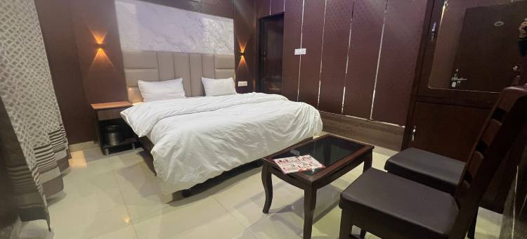 Goroomgo祝福旅馆贾兰达尔(Goroomgo Blessing Inn Jalandhar)图片