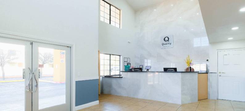 霍尔布鲁克品质酒店近化石森林(Quality Inn Holbrook Near Petrified Forest)图片