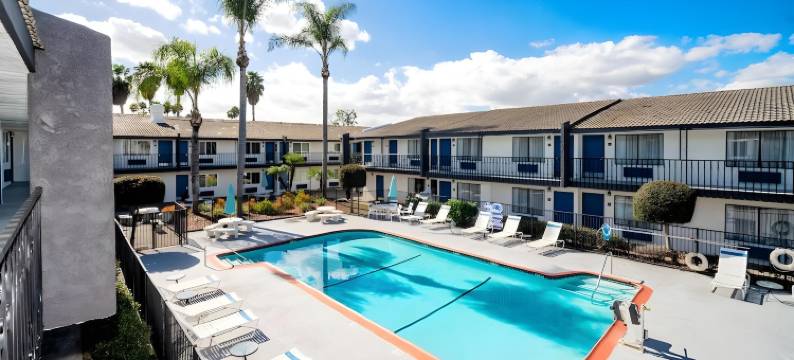 布埃纳帕克套房酒店(The Buena Park Hotel & Suites)图片