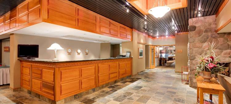 松林公园诺斯贝温德姆华美达度假酒店(Ramada by Wyndham Pinewood Park Resort North Bay)图片