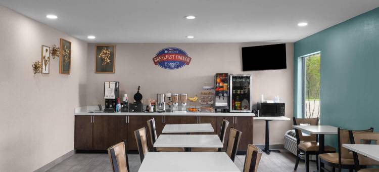 艾奥瓦莱克查尔斯美吟酒店(Baymont by Wyndham Iowa Lake Charles)图片