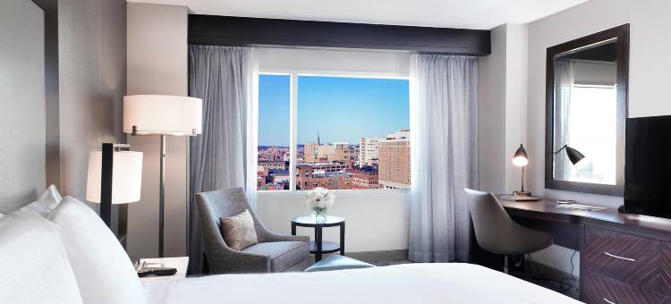 希尔顿巴尔的摩内港酒店(Hilton Baltimore Inner Harbor)图片