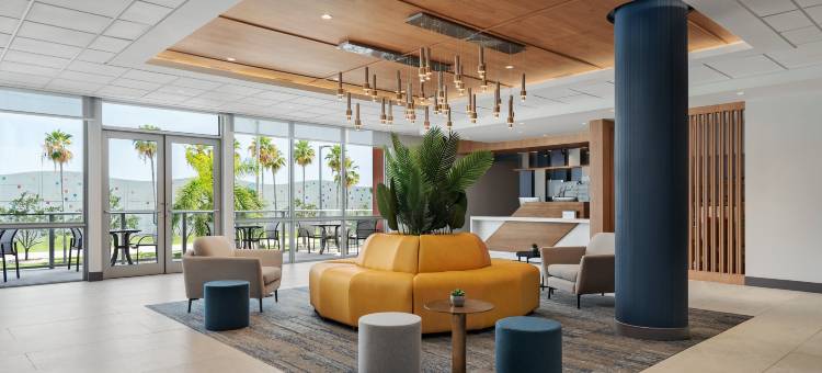 迈阿密国际机场-第36街智选假日套房酒店 洲际旗下(Holiday Inn Express & Suites MIAMI INTL AIRPORT - 36TH ST by IHG)图片