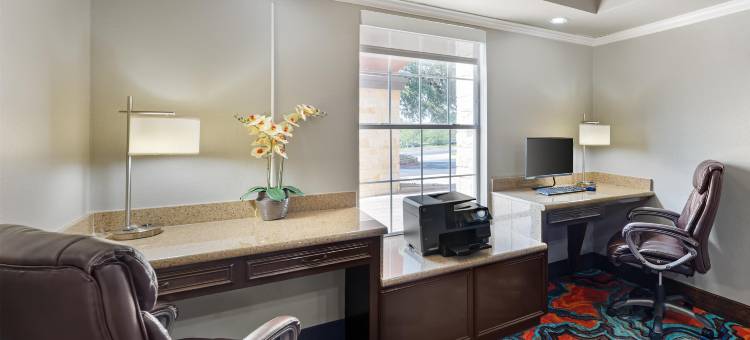 乔治敦贝斯特韦斯特优质套房酒店(Best Western Plus Georgetown Inn  Suites)图片