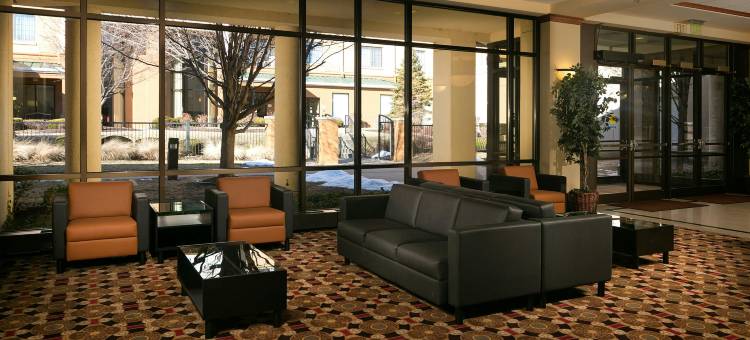 堪萨斯城东蓝泉城万怡酒店(Courtyard Kansas City East/Blue Springs)图片