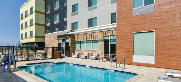 本图拉县穆尔帕克万枫套房酒店(Fairfield Inn & Suites Moorpark Ventura County)图片