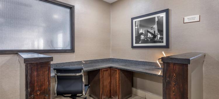 德斯普兰斯贝斯特韦斯特酒店(Best Western des Plaines Inn)图片