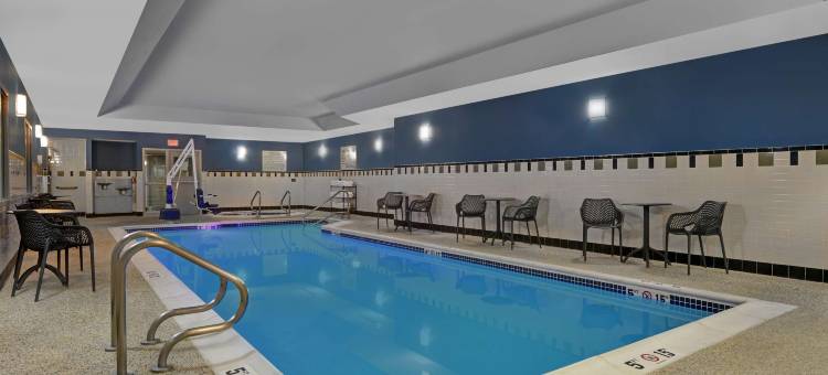 希尔顿欢朋酒店-巴斯布伦瑞克区(Hampton Inn Bath (Brunswick Area))图片