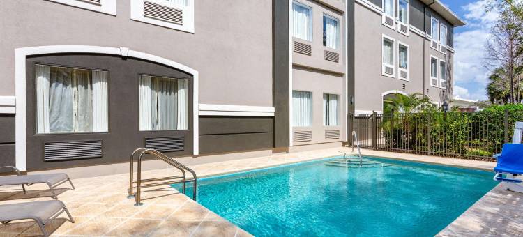 坦帕湾区-南坦帕拉昆塔温德姆套房酒店(La Quinta Inn & Suites by Wyndham - Tampa South)图片