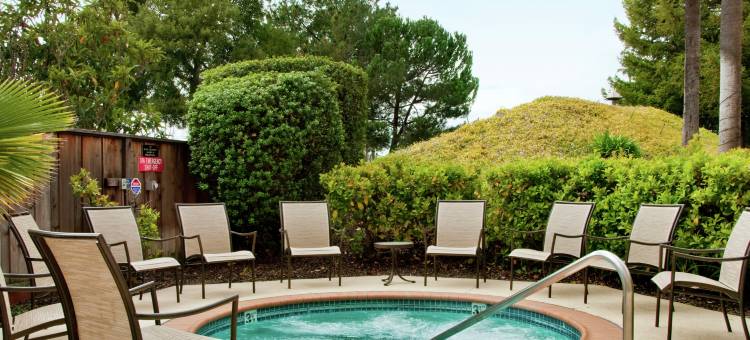 希尔顿康科德酒店(Hilton Concord)图片