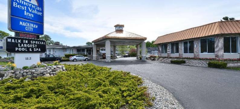 麦基诺城温德姆Travelodge酒店(Travelodge by Wyndham Mackinaw City)图片