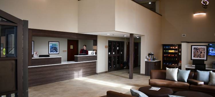 Candlewood Suites 大急流城机场(Candlewood Suites Grand Rapids Airport)图片