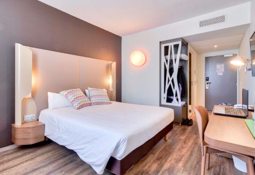 Campanile Saint Jean de Luz Hotel Overview