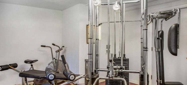 沃特福德罗德威酒店-新伦敦(Rodeway Inn Waterford - New London)图片