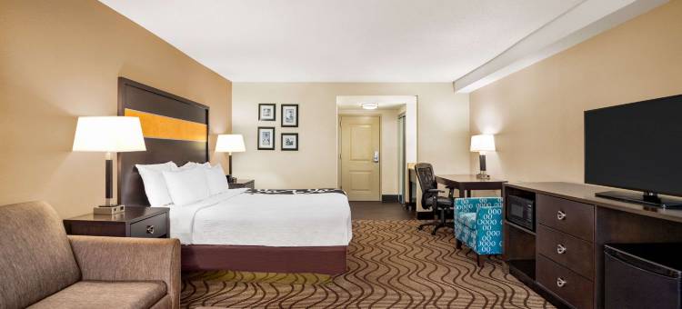 里士满中洛锡安拉昆塔温德姆套房酒店(La Quinta Inn & Suites by Wyndham Richmond-Midlothian)图片