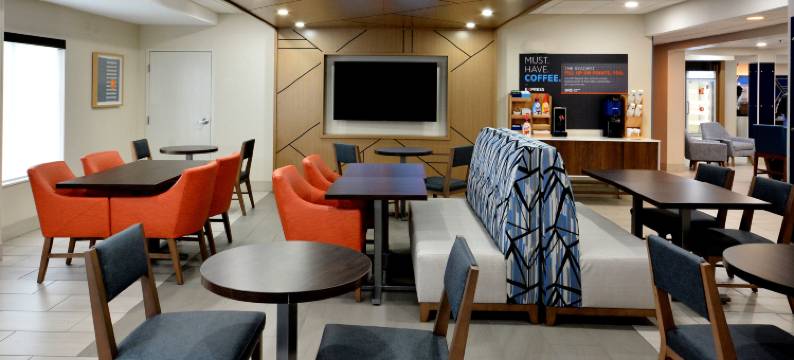 Holiday Inn Express 里士满西北的I - 64(Holiday Inn Express RICHMOND I-64 SHORT PUMP AREA by IHG)图片