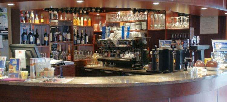 康福特蒙托邦英式酒店(Brit Hotel Confort Montauban)图片