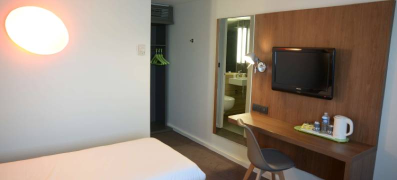 康铂SETE巴拉胡克酒店(Campanile Sete - Balaruc)图片