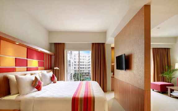 Kyriad Hotel Airport Jakarta Over view