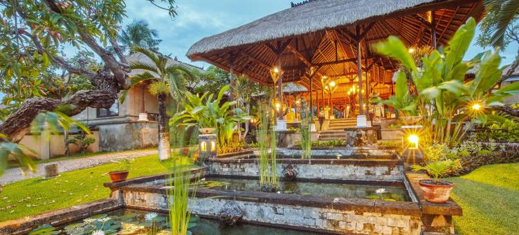 罗威那拜阁斯宫酒店(Puri Bagus Lovina)图片