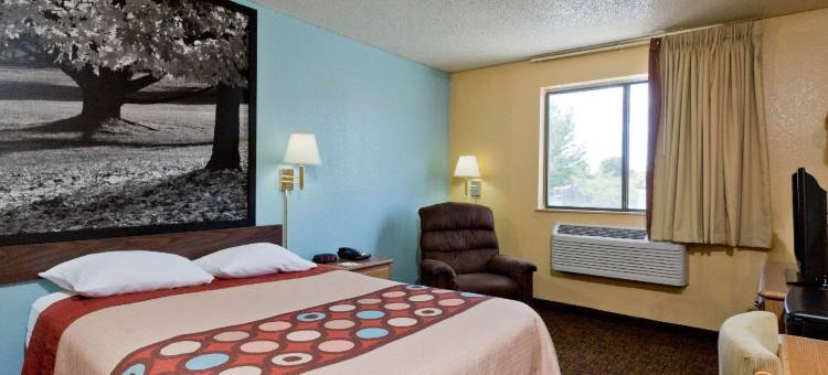 列克星敦公园-加利福尼亚地区温德姆速8酒店(Super 8 by Wyndham Lexington Park/California Area)图片