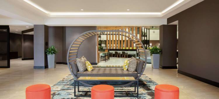 希尔顿奥兰多机场大使套房酒店(Embassy Suites by Hilton Orlando Airport)图片