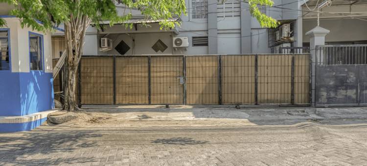 红多兹酒店-近威达曼陀罗大学(RedDoorz Near Widya Mandala University)图片