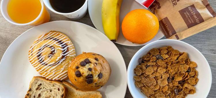 卡特斯维尔伊克诺旅馆(Econo Lodge Cartersville-Emerson Lake Point)图片